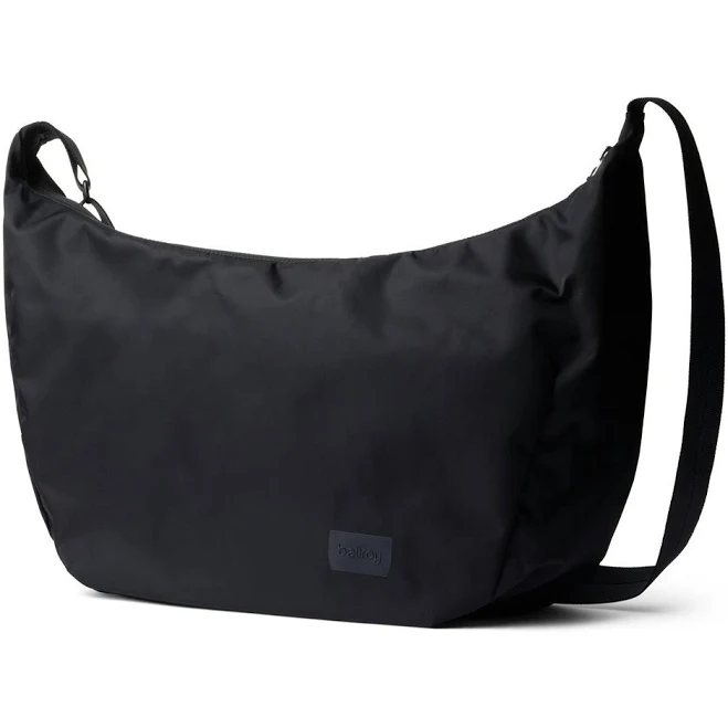 bag Bellroy Laneway Crescent Bag Bellroy $125