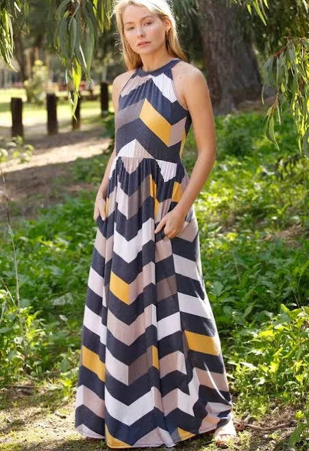 dress Chevron Halter Maxi Dress éloges $49.99