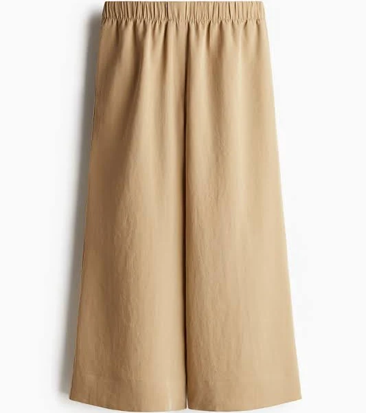 bottoms H&M Ladies Wide-Leg Culottes H&M $39.99