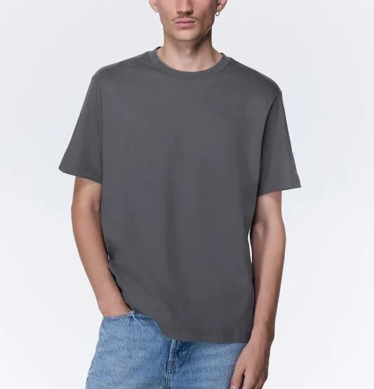 top H&M Men's Regular Fit T-Shirt H&M $7.99