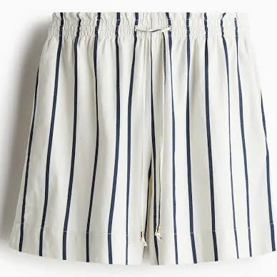 matching set Ladies H&M Linen-Blend Drawstring Shorts H&M $24.99