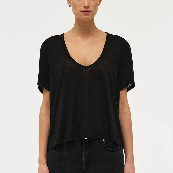 t-shirt Neuw Denim Girlfriend Deep V Tee Neuw Denim $69