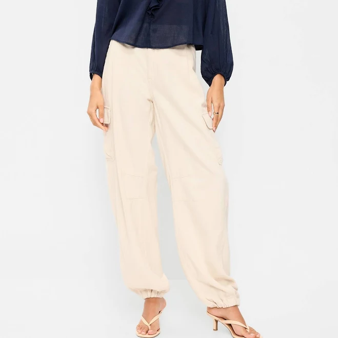 pants Old Navy Women's Twill Barrel Cargo Pants Old Navy $30