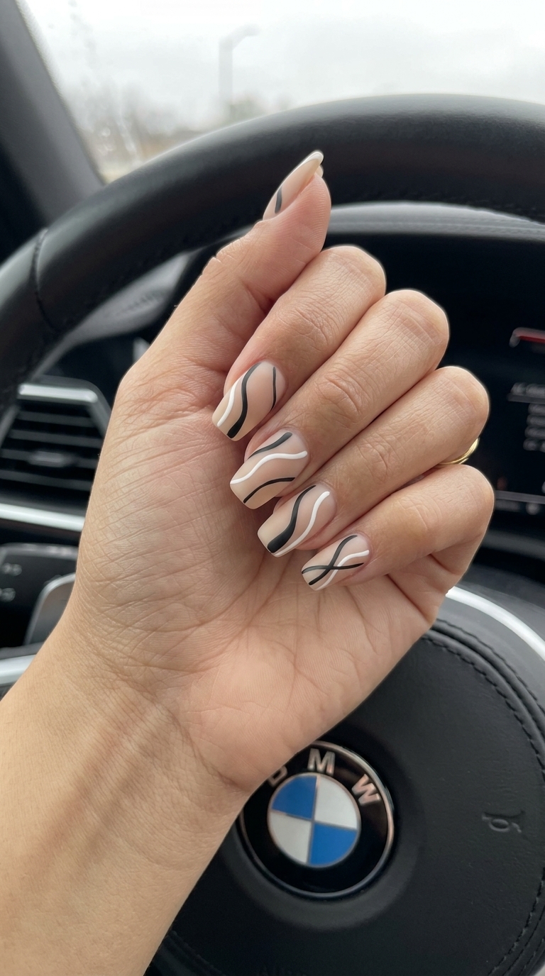 Abstract lines squoval nails: minimalist summer nail inspo 2026 for daily wear and work.